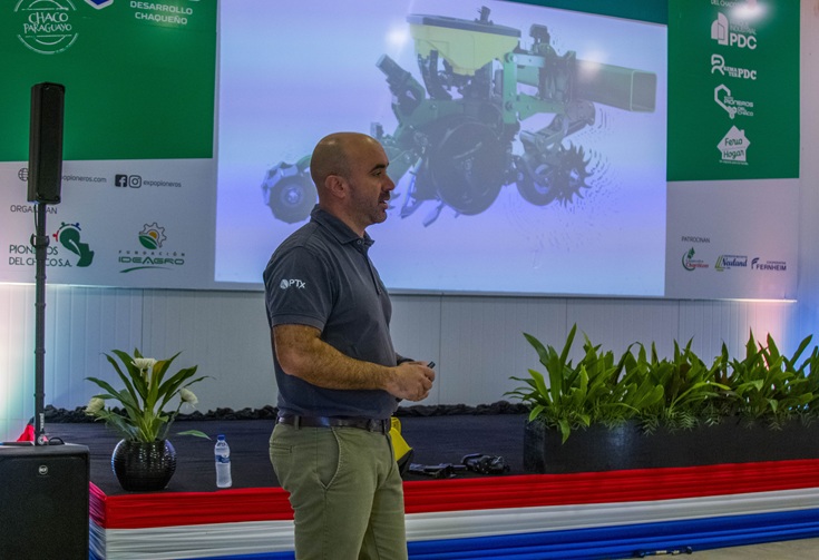 Federico Gutierrez, en la presentación de la tecnología en charla de Expo Pioneros